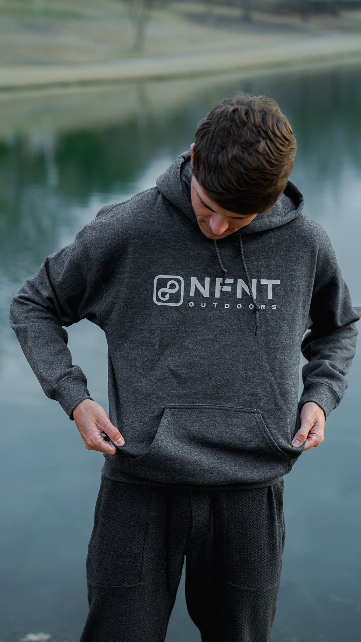 – Classic Hoodie Heather in Gray Outdoors NFNT